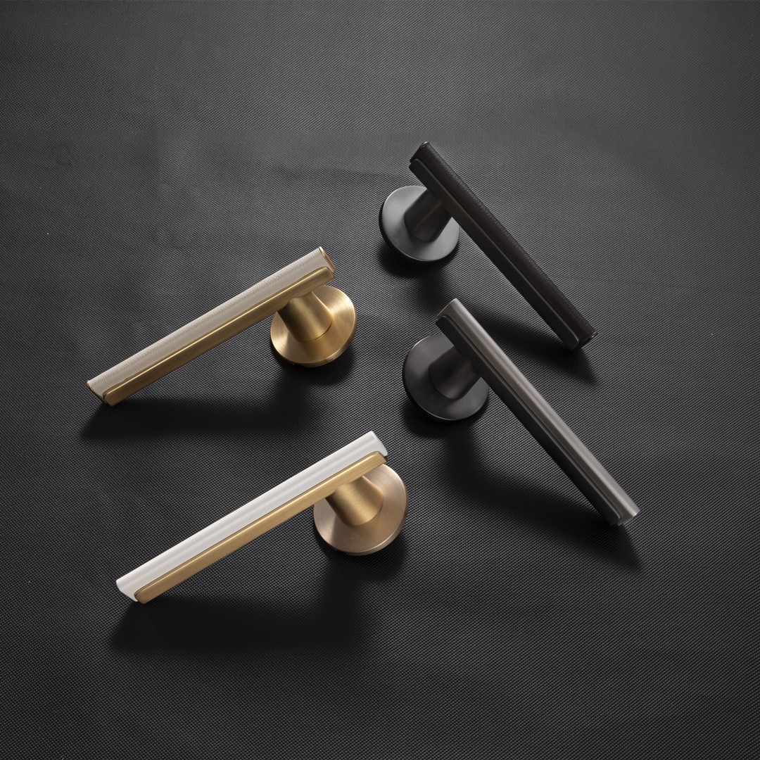 The Luxurious Appeal of Black Gold Door Handles