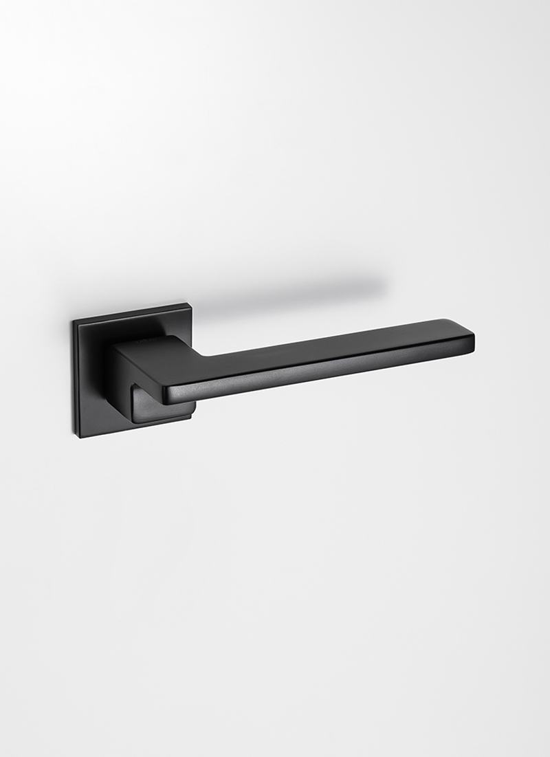 door handle manufacturers