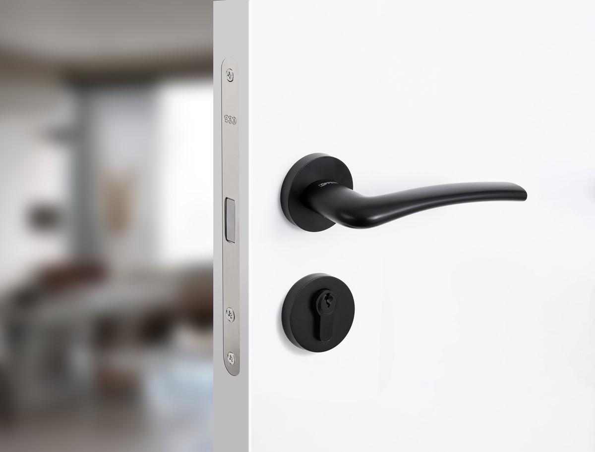 Modern minimalist door handle design 2025
