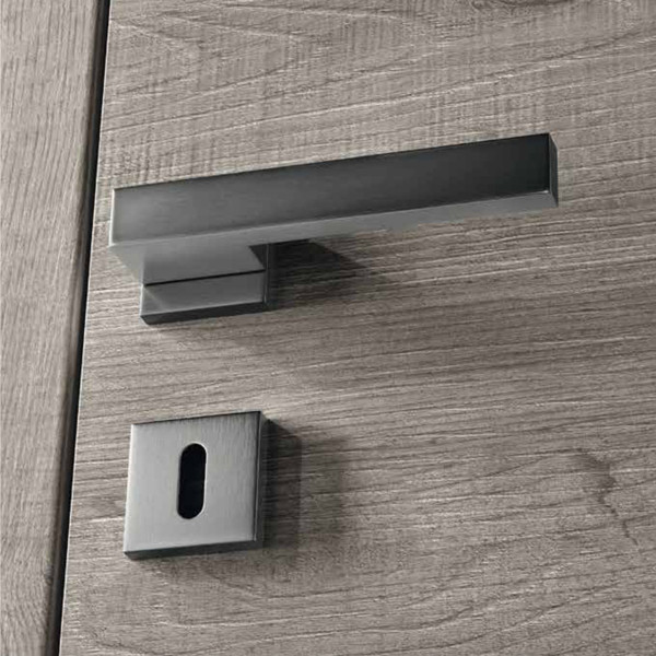 The perfect door handle design to make your home more beautiful.