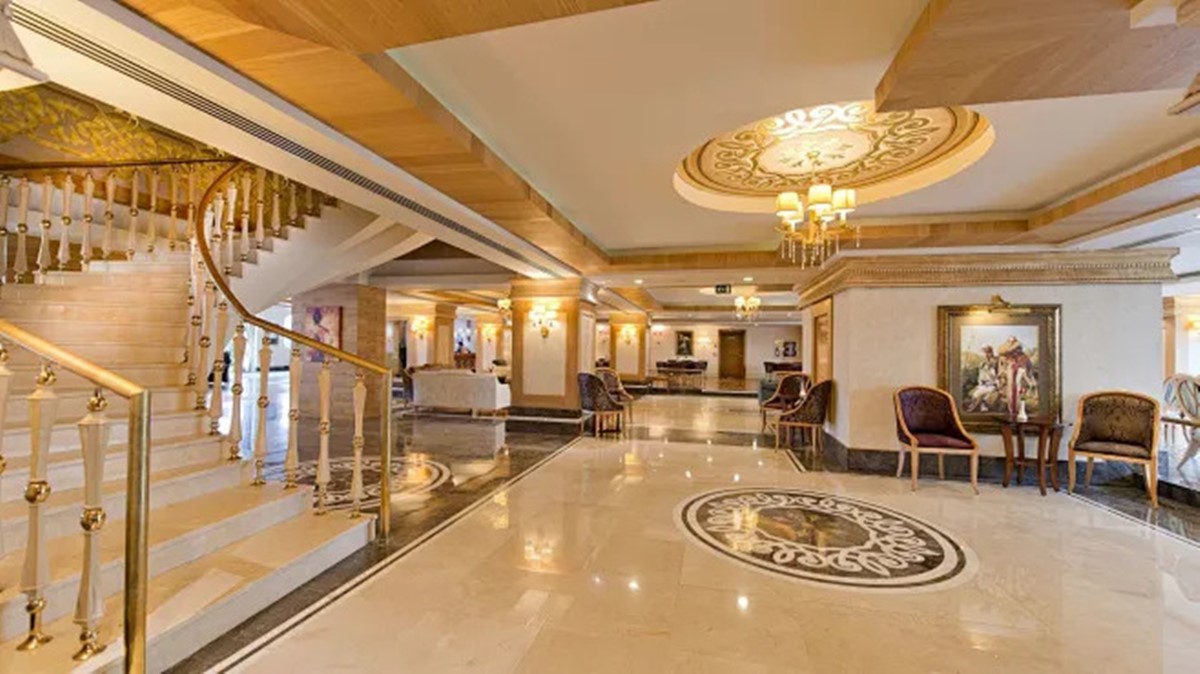 Luxurious interior door decoration