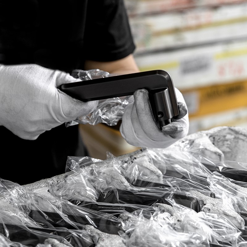 Focus on the quality of door hardware products